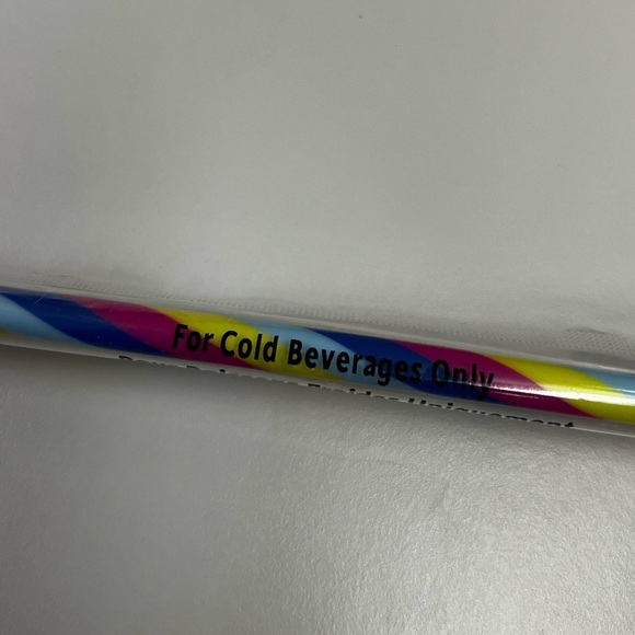 NWT Limited Edition - Starbucks Rainbow Reusable Straw For Cold Beverages - Picture 3 of 3
